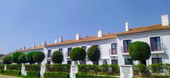 Adosada en Alquiler en San Roque Cádiz , 150 mt2, 2 habitaciones