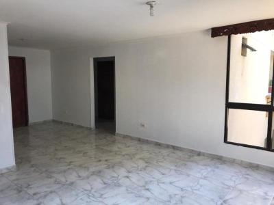 SE ARRIENDA APARTAMENTO BARRIO MANGA, 110 mt2, 3 habitaciones