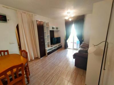 Apartamento de 2 habitaciones en Torrevieja, 77 mt2, 2 habitaciones