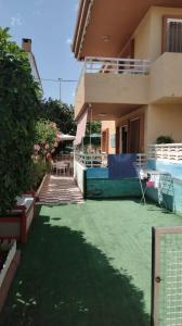 Apartamento amueblado con terraza y piscina Zona Playa Perellonet, 72 mt2, 3 habitaciones