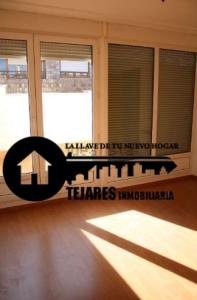 INMOBILIARIA TEJARES ALQUILA  ÁTICO-DÚPLEX EN ZONA CENTRO-CARRETAS, 200 mt2, 5 habitaciones