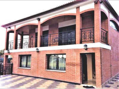 Se alquila Casa-Chalet  unifamiliar en Vallirana, 650 mt2, 7 habitaciones