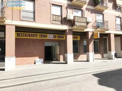 Gran local en pleno centro de Armilla. 800 €. (ultimo uso como restaurante), 268 mt2