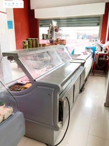 OPORTUNIDAD DE LOCAL CARNICERIA CHARCUTERIA, 80 mt2