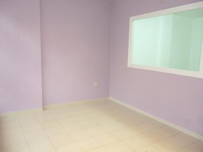 Local comercial en C/ Rafael Juan Vidal - Ontinyent, 80 mt2