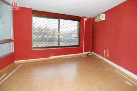 LOCAL COMERCIAL CON GARAJES EN LA ZONA DEL COUTO, 540 mt2