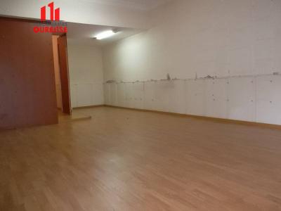 OPORTUNIDAD LOCAL COMERCIAL EN LA ZONA DEL PUENTE., 90 mt2