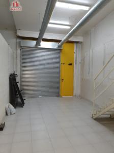 LOCAL COMERCIAL EN LA ZONA DE O COUTO, 80 mt2