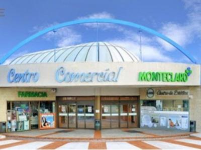 Se alquila local en centro comercial Monte Claro de Pozuelo, 191 mt2