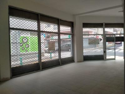 SE ALQUILA LOCAL COMERCIAL, 92 mt2