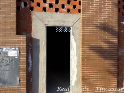 REAL ESTATE FINCAS SUR - SU INMOBILIARIA DE CONFIANZA - Local comercial de nueva construcción en alquiler