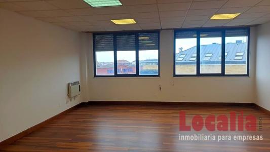 Amplia oficina de 95m² en Santander, 122 mt2, 4 habitaciones