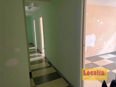 Oficina en edificio profesional en Torrelavega, 70 mt2, 2 habitaciones