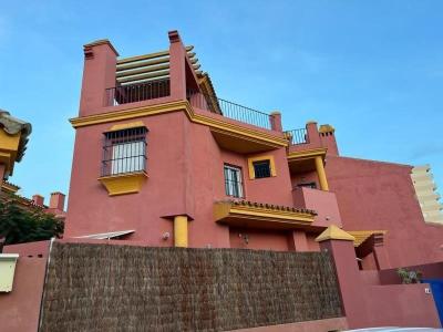 Property for rent with views of the ocean at Fuentebravía, 142 mt2, 4 habitaciones