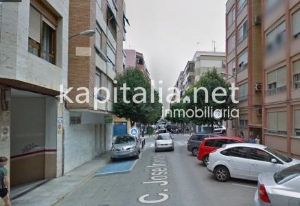 Plaza de parking para motos en alquiler en centro de Ontinyent (Valencia), 27 mt2