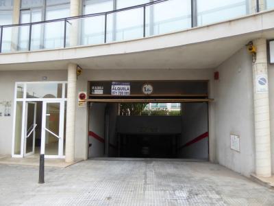 Se alquilan plazas de aparcamiento en Joan Miro-Bonanova, 22 mt2