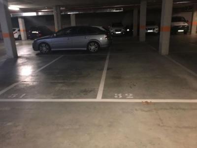 Se alquilan plazas de parking en Avda Barberà, 12 mt2