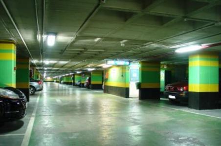 Alquiler plaza de garaje dimensiones especiales en Parking Avenida, 200 mt2