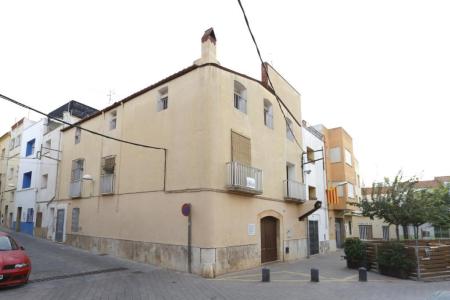 Adosada en Venta en Alcanar Tarragona, 349 mt2, 4 habitaciones