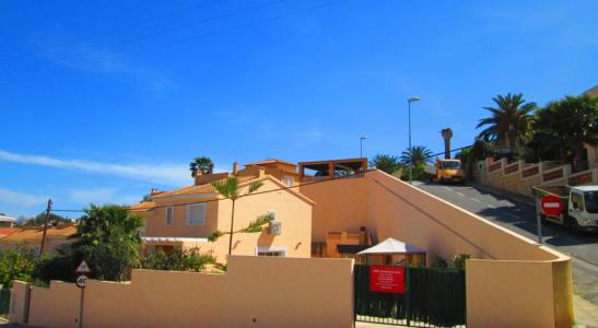 3 room townhouse  for sale in l Alfas del Pi, Spain for 0  - listing #111208, 170 mt2