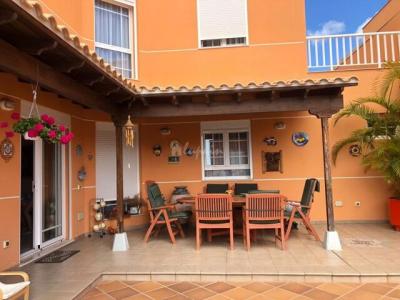 4 Bedroom Townhouse In Mesetas Del Mar Complex For Sale In Los Cristianos Lp4398, 267 mt2, 4 habitaciones
