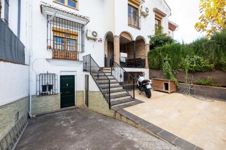 Bonita casa en Alfacar, 184 mt2, 3 habitaciones