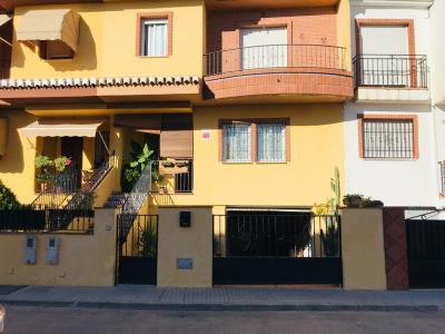 Adosada en Híjar, Las Gabias, 179 mt2, 3 habitaciones
