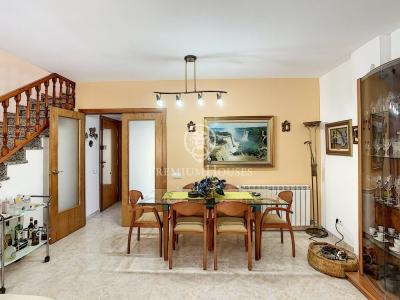 Casa adosada en venta cerca de la playa y el centro en Malgrat de Mar, 171 mt2, 4 habitaciones