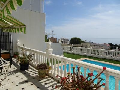 Preciosa CASA ADOSADA con espectaculares vistas al mar desde todas las habitaciones, 170 mt2, 3 habitaciones