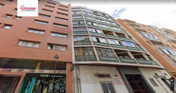 En Burgos. Se vende estupendo apartamento en C/ San Pablo. Ascensor, posibilidad de trastero., 68 mt2, 1 habitaciones