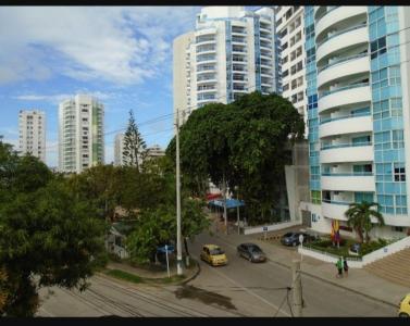 SE VENDE HERMSOSO APARTAMENTO UBICADO EN LA ZONA LAGUITO, 106 mt2, 3 habitaciones