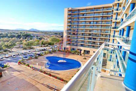! Bonito apartamento con vistas panorámicas y piscina comunitaria!, 88 mt2, 2 habitaciones