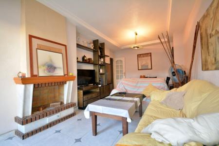 Apartamento de 3 dormitorios con parking en el centro de Guardamar del Segura, 450 metros del mar, 107 mt2, 3 habitaciones