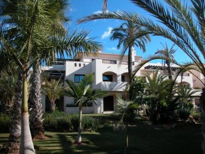Bonitos apartamentos en prestigiosa zona cerca de Puerto Banus,Marbella, 110 mt2, 2 habitaciones