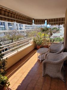 Se vende amplio apartamento a reformar en la Milla de Oro de Marbella, 152 mt2, 3 habitaciones