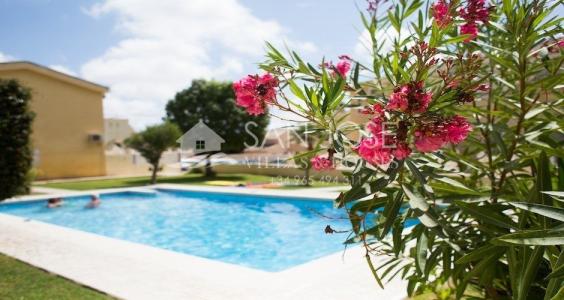 SE VENDE APARTAMENTO ALTO CON PISCINA COMUNITARIA EN VILLAMARTIN, 70 mt2, 2 habitaciones