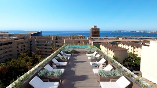 Planta baja de obra nueva  con terraza grande en Palma,  al lado de la playa., 87 mt2, 3 habitaciones