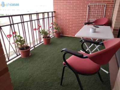 Piso en venta con terraza. En Pozuelo de Calatrava. Ciudad Real, 94 mt2, 2 habitaciones