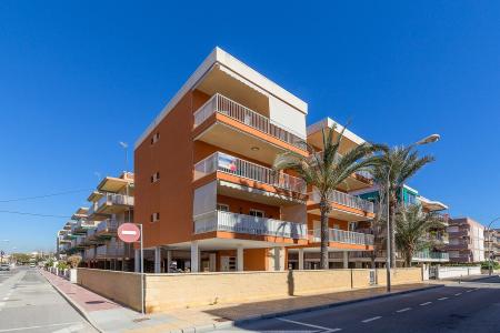 APARTAMENTO JUNTO AL MAR, AMPLITUD Y MARAVILLOSA TERRAZA, 86 mt2, 3 habitaciones