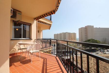 Apartamento en segunda línea de playa de La Carihuela, con piscina y terraza!, 55 mt2, 1 habitaciones