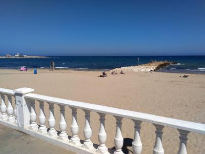 UN DIAMANTE EN BRUTO A 100 METROS DE LA PLAYA, 105 mt2, 3 habitaciones