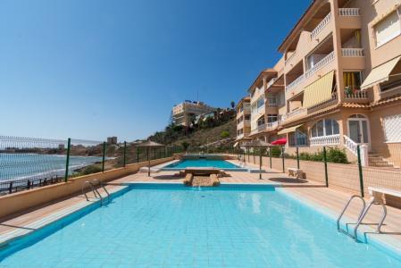 Apartamento con bonitas vistas al mar, piscina comunitaria, 100 m del mar, 70 mt2, 2 habitaciones