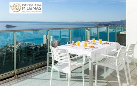Exclusivo atico de 3 dormitorios  con vistas a mar y montaña en el Residencial Torre Lugano, 278 mt2, 3 habitaciones