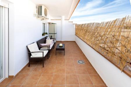 Ático en Churriana de la Vega,20 m2 de terraza,  una habitación,  un baño., 66 mt2, 1 habitaciones