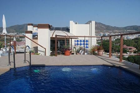 Ático dúplex con piscina privada en solarium, 238 mt2, 4 habitaciones