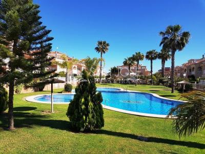 SE VENDE ÁTICO DÚPLEX EN ZENIAMAR ORIHUELA COSTA CON PISCINA COMUNITARIA, 85 mt2, 2 habitaciones