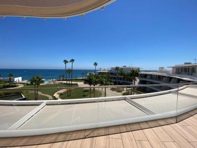 Penthouse with sea view and terrase 360 m2, 160 mt2, 3 habitaciones