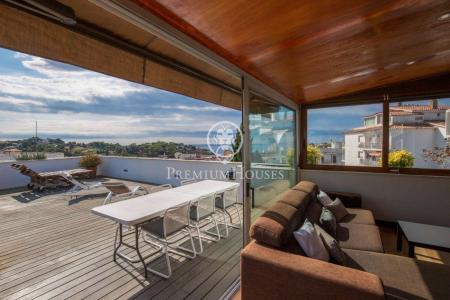 Ático en venta con impresionantes vistas al mar con gran terraza privada en Lloret de Mar, 144 mt2, 3 habitaciones