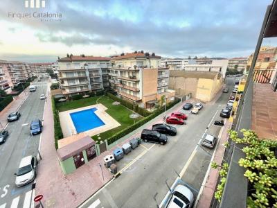 Ático en 2ª y 3ª línea, da a dos calles con 4 habitaciones y terraza en Sant Antoni de Calonge, 178 mt2, 4 habitaciones