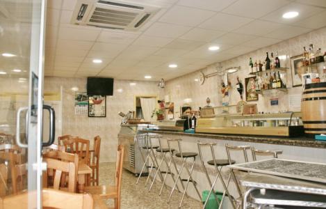 Ocasión : Traspaso bar restaurante funcionando 38 años totalmente equipado !!!!, 70 mt2